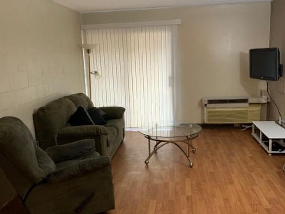 5th image of 2106 Kanawha Blvd E APT 711
