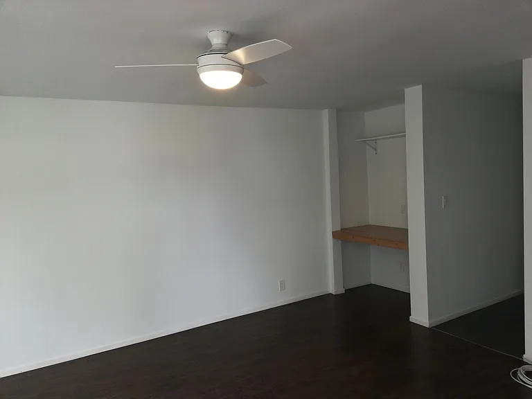 1919 Mathews Ave #4A — Photo 8