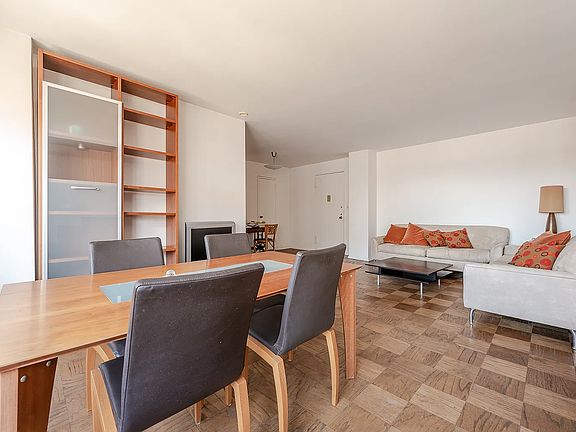 5th image of 70-25 Yellowstone Blvd #15A