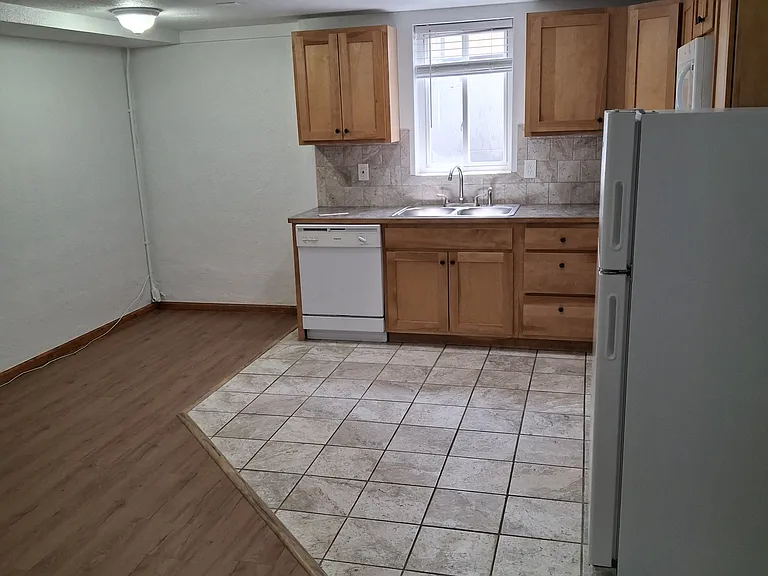 317 W Mulberry St #5 — Photo 6