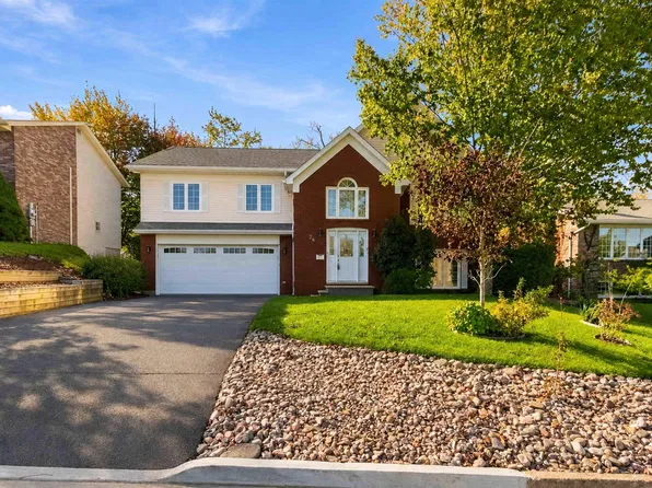 26 Castlewood Dr, Cole Harbour, NS B2V 2J9