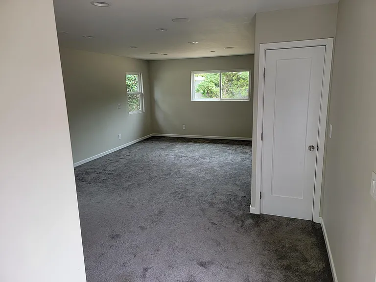 large master bedroom