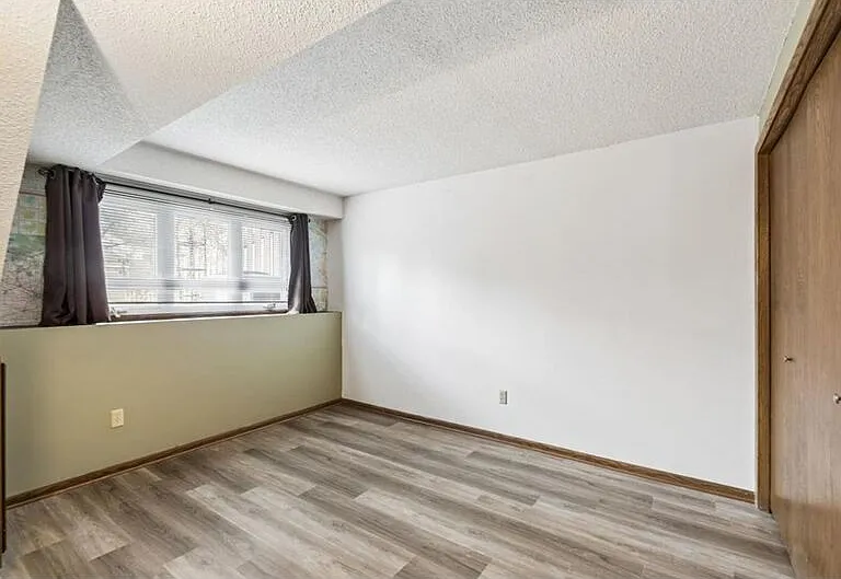 5673 W Bavarian Pass NE — Photo 12