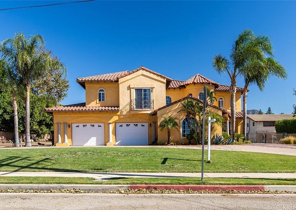 1st image of 13650 De Garmo Ave