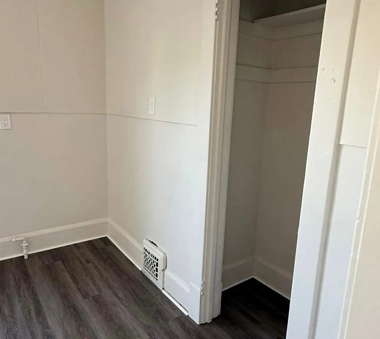 3001 7th Street SW - HighMIll Investmen — Photo 2
