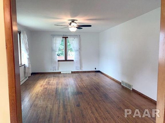 2nd image of 726 E Polk St