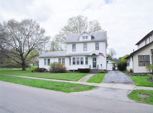 105 Lafayette Rd, Rochester, NY 14609
