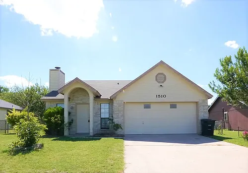 1510 Westway Dr Photo 1