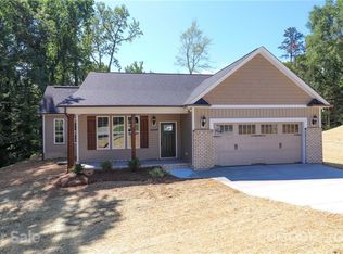 168 Eastcliff Dr, Concord, NC 28025