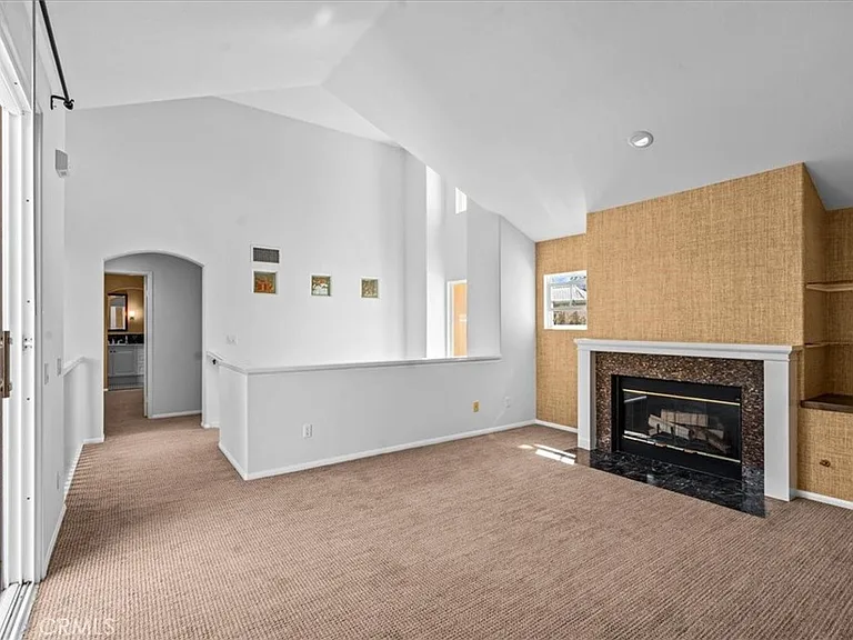 1 Roma Ct — Photo 3