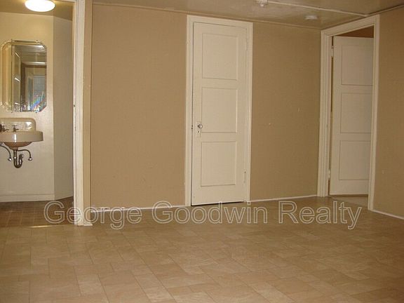 2nd image of 1680A Union St