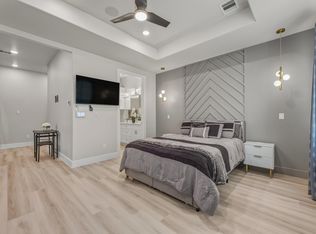 4229 Elmwood St #B, Houston, TX 77051