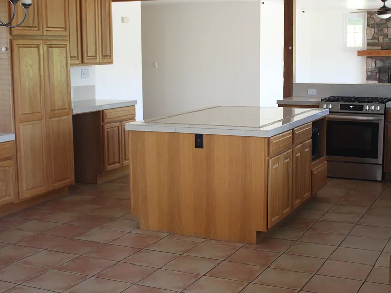 3610 Cerrito St — Photo 38