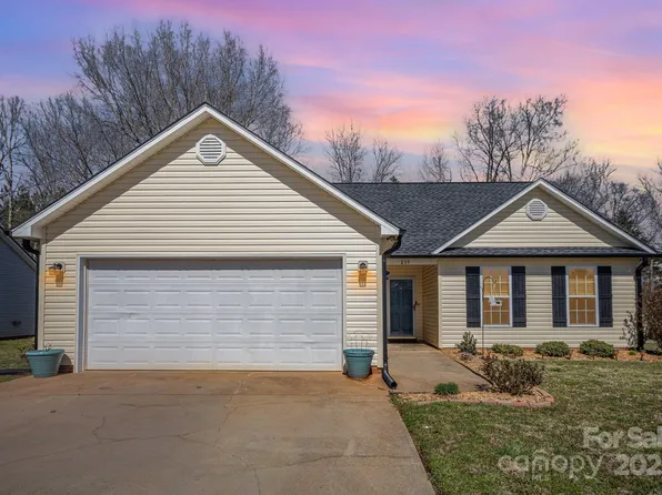 839 Prestwick Dr, Rock Hill, SC 29730