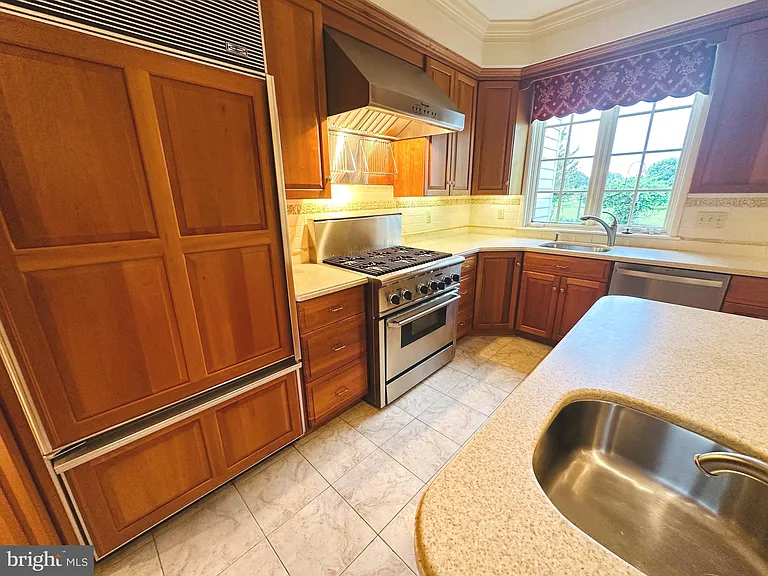6504 Sand Trap Dr — Photo 13