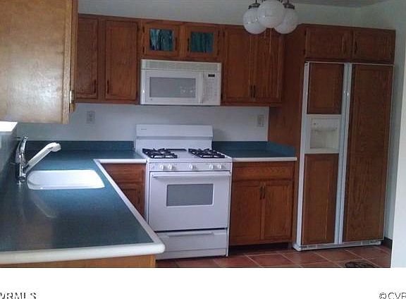 5th image of 2113 E Bromby St