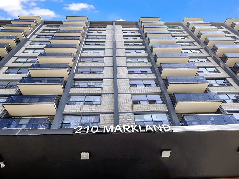 210 Markland Dr — Photo 14