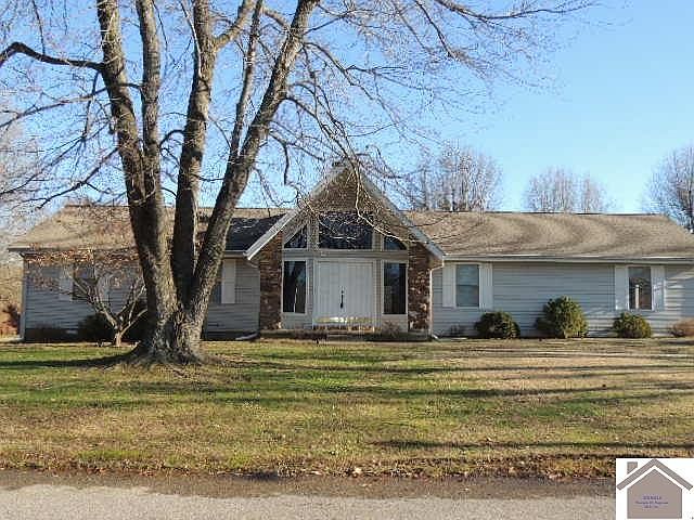 1st image of 204 Duffers Ln