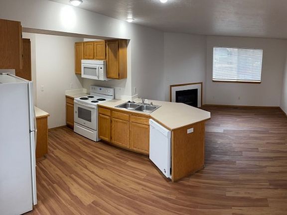 3rd image of 5513 N Driscoll Blvd APT 3