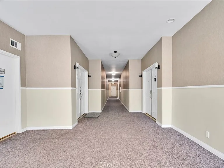 1800 Butler Ave #104 — Photo 31