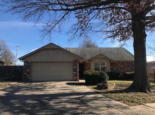 1407 N Dogwood St, Owasso, OK 74055