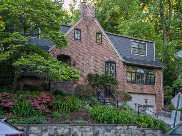 4243 Vacation Ln, Arlington, VA 22207
