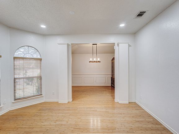 4th image of 1505 High Country Ln