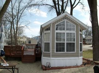 90 Fossil Cove Ln, Wilmington, IL 60481