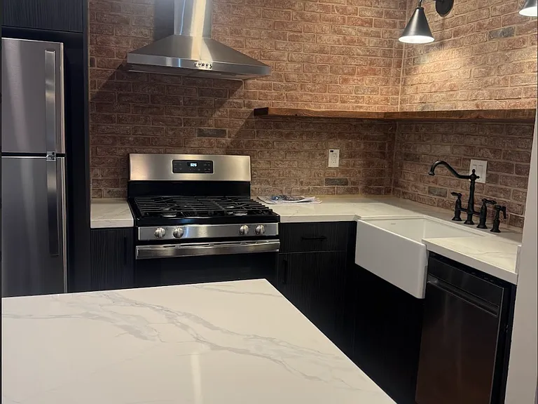 1259 Market St #6 — Photo 8