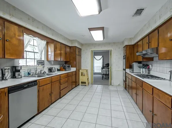 1526 Munal Dr, Baton Rouge, LA 70816