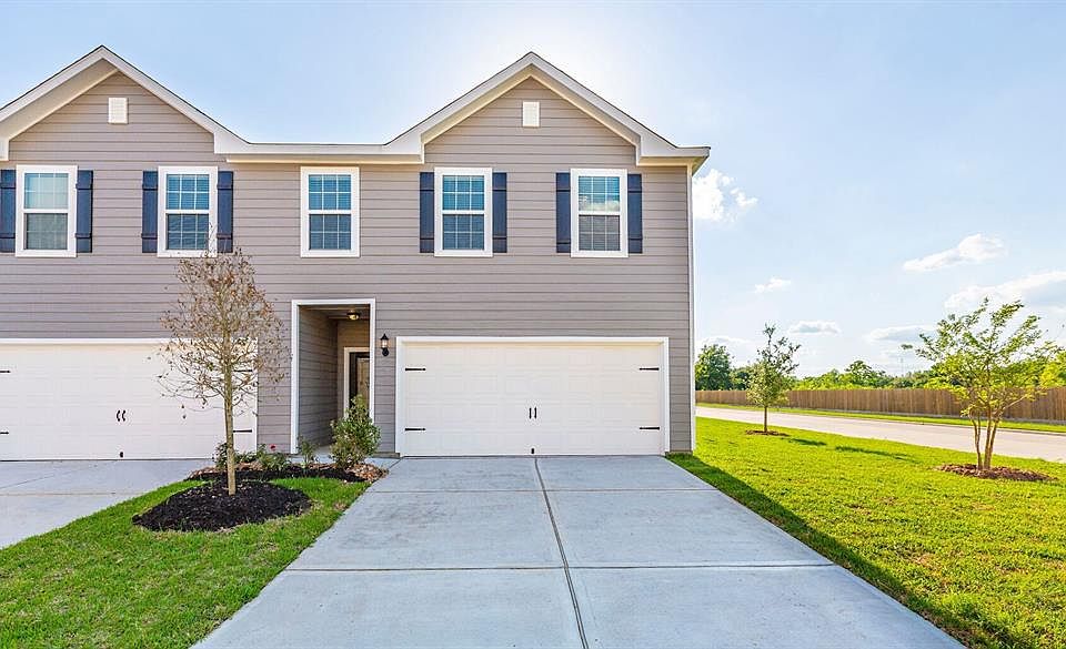 1st image of 401 Hollow Brook Ln