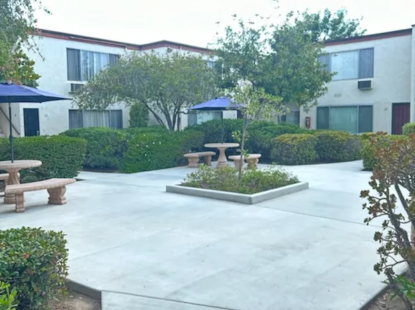 Villa Capri Apartments