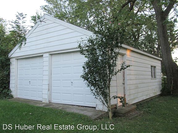 4th image of 730 Community St