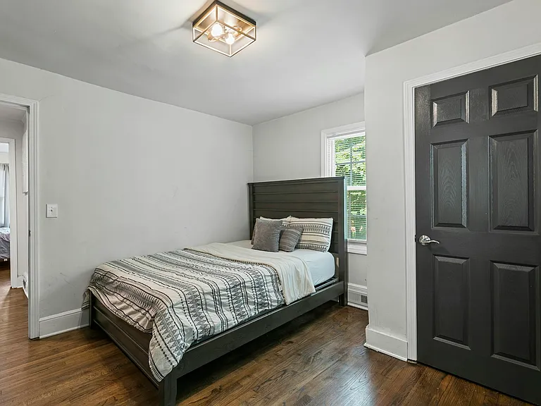 1472 North Ave NW — Photo 19