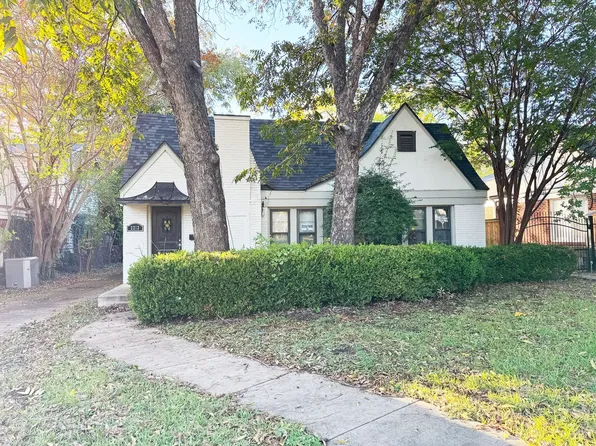 2212 Carleton Ave, Fort Worth, TX 76107