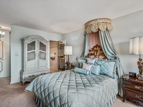 166-25 Powell Cove Boulevard image 5 of 18