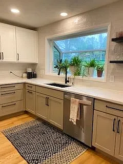 3 bed, 1.0 bath, 1312 sqft, $3,000 — Photo 4