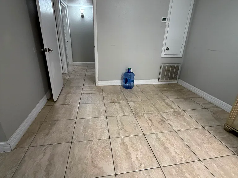 7200 Clarewood Dr #1607 — Photo 12