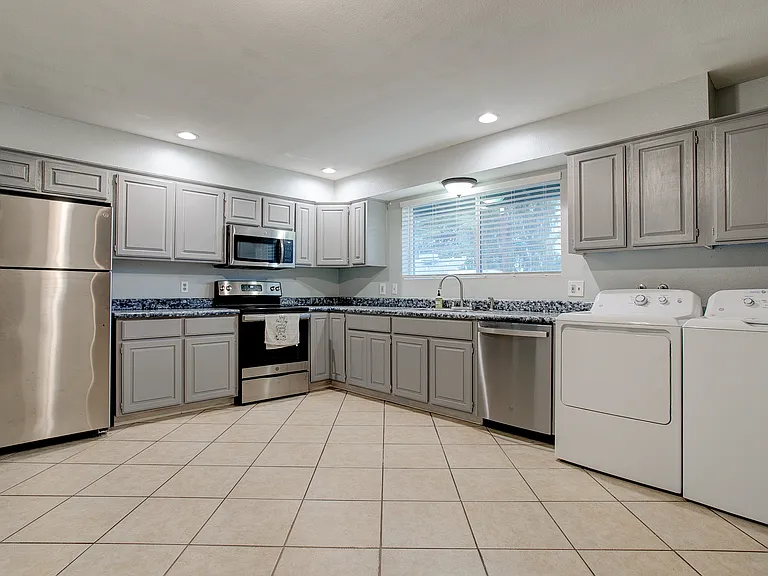 3417 W Marlette Ave — Photo 14