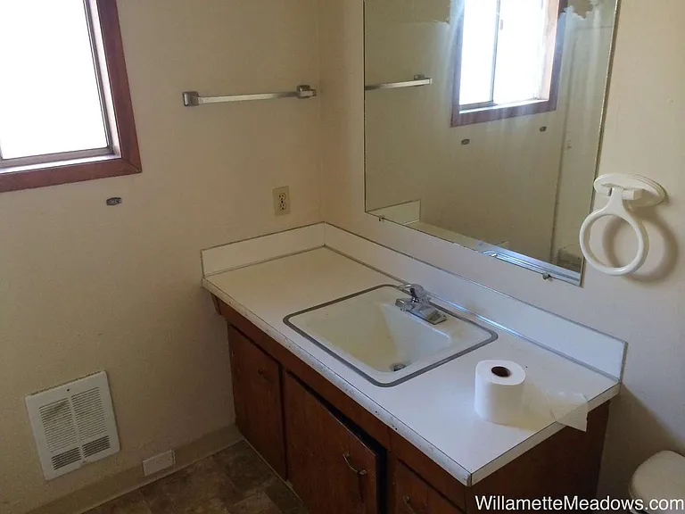 7 Oaks — Photo 35