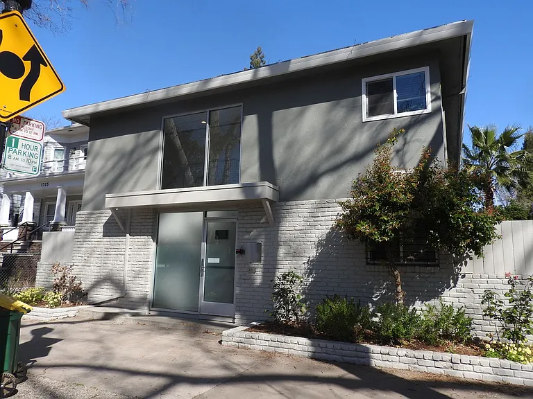 1317 F St — Photo 1
