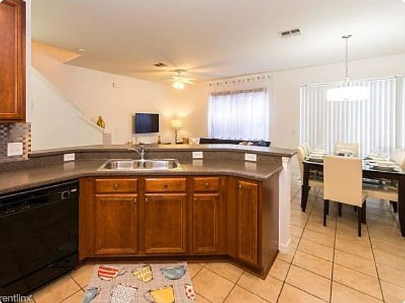 4th image of 3022 Seaview Castle Dr