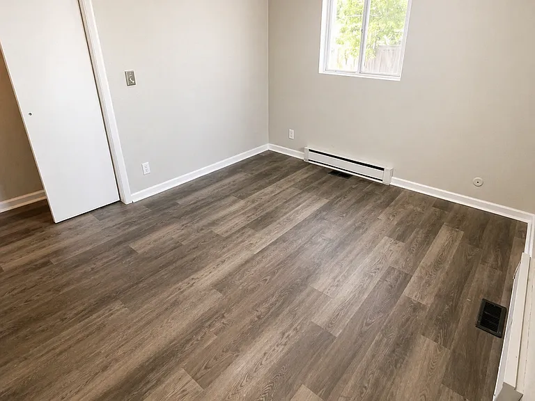 2317 Cedar St — Photo 6