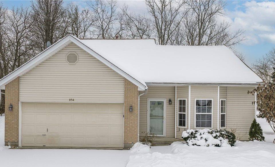 1st image of 854 Round Hill Ct
