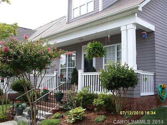 3rd image of 114 E Morehouse Ave