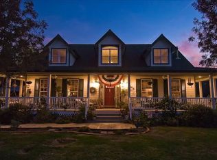 11254 Sara Dr, Redding, CA 96003