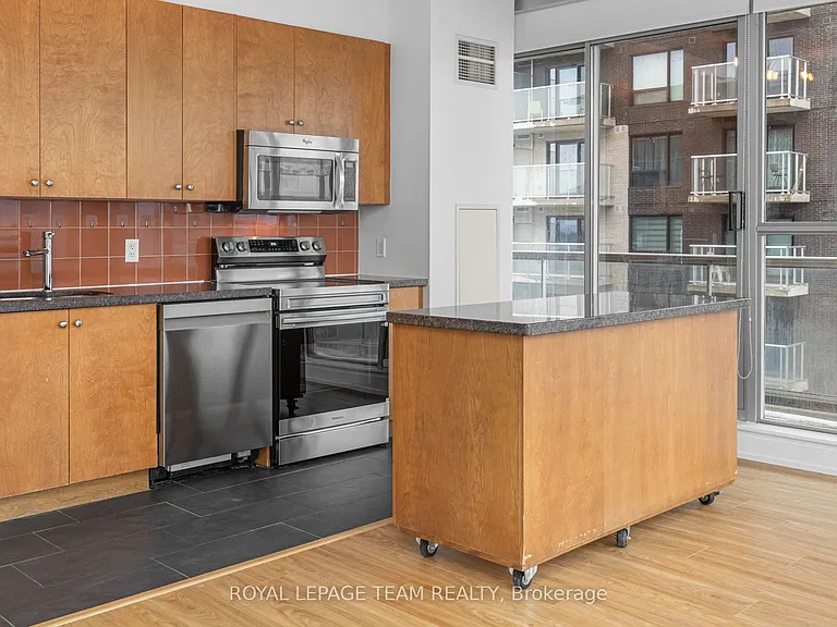 179 George St #2106 — Photo 23