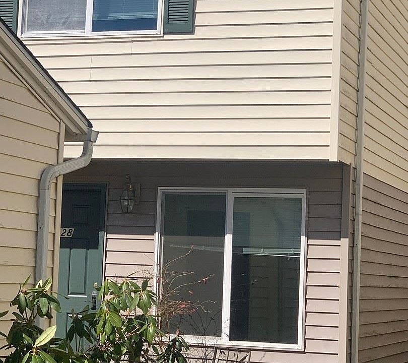 1st image of 4000 NE 109th Ave Unit 228