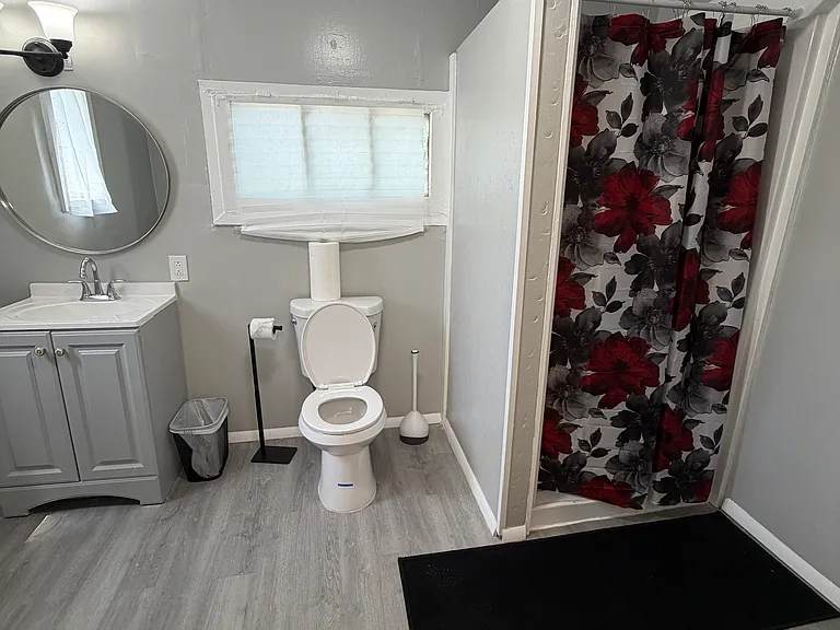 240 Wellington St SW #2 — Photo 12