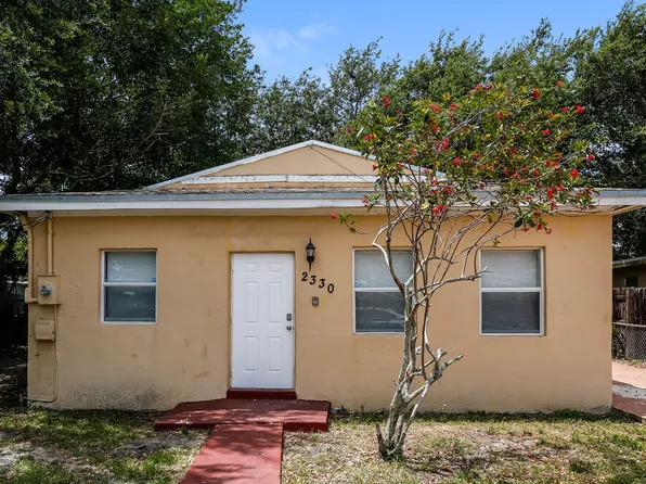 2330 NW 153rd St, Miami Gardens, FL 33054